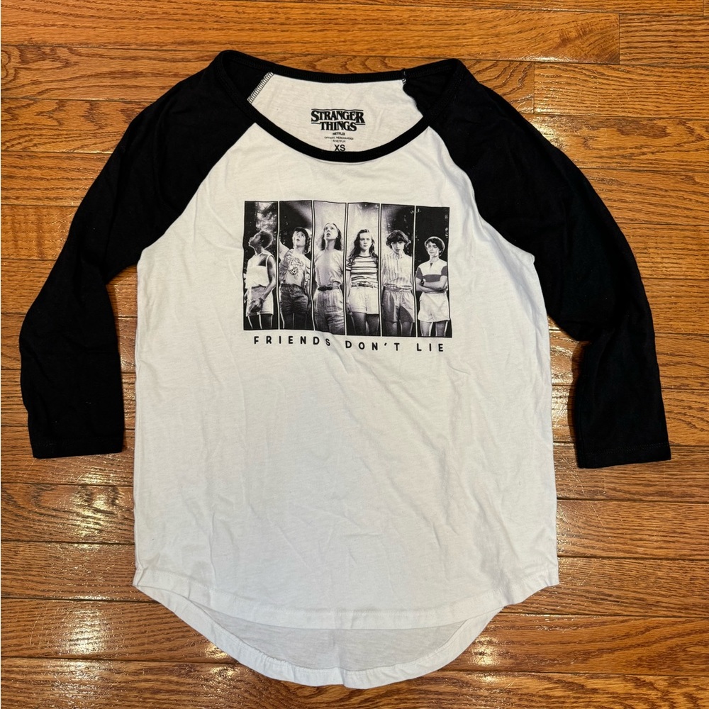 Stranger Things shirt XS
